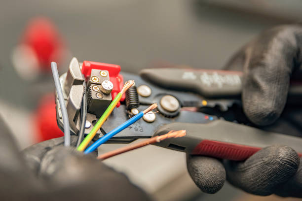 Best Local Electrician Companies  in Colby, WI